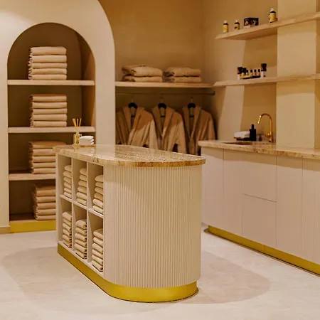 Hogo Hotel 4*